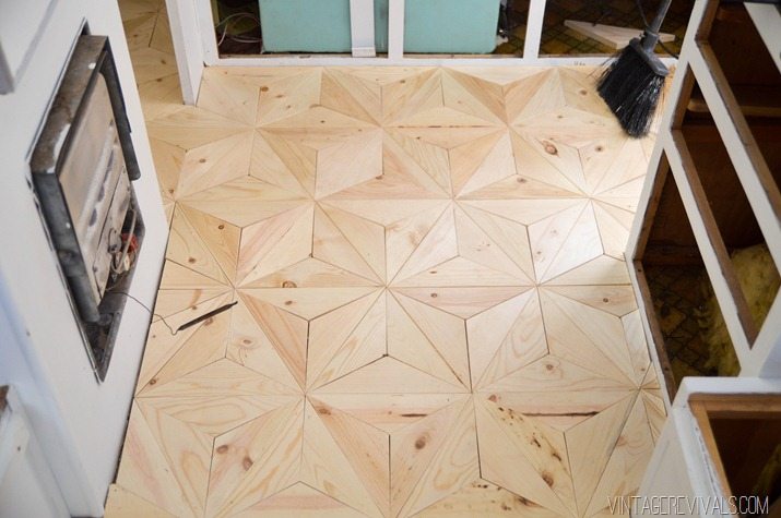 DIY Geometric Wood Floor vintagerevivals.com-28